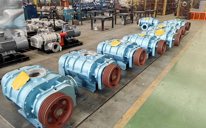 沉水式三葉羅茨鼓風機.jpg 沉水式三葉羅茨鼓風機