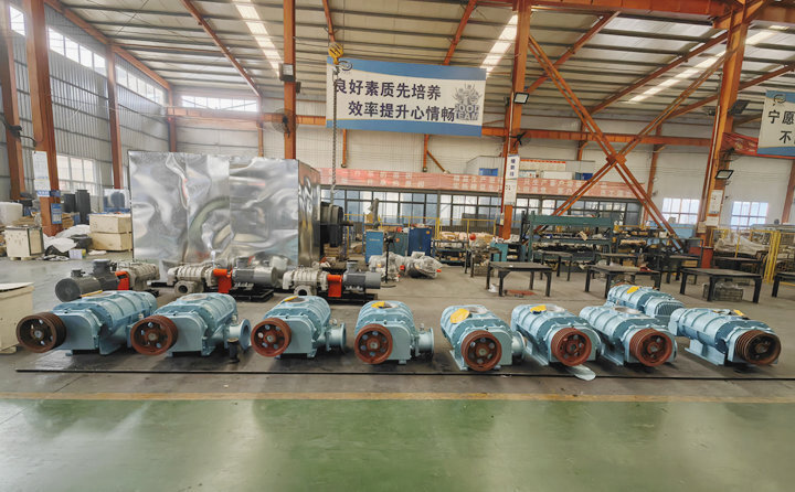 三葉羅(luó)茨鼓風機.jpg 三葉羅茨鼓風機